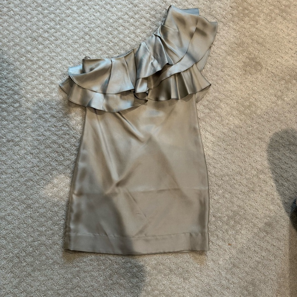 Banana Republic One Shoulder Ruffle Dress. NWT. Size 0